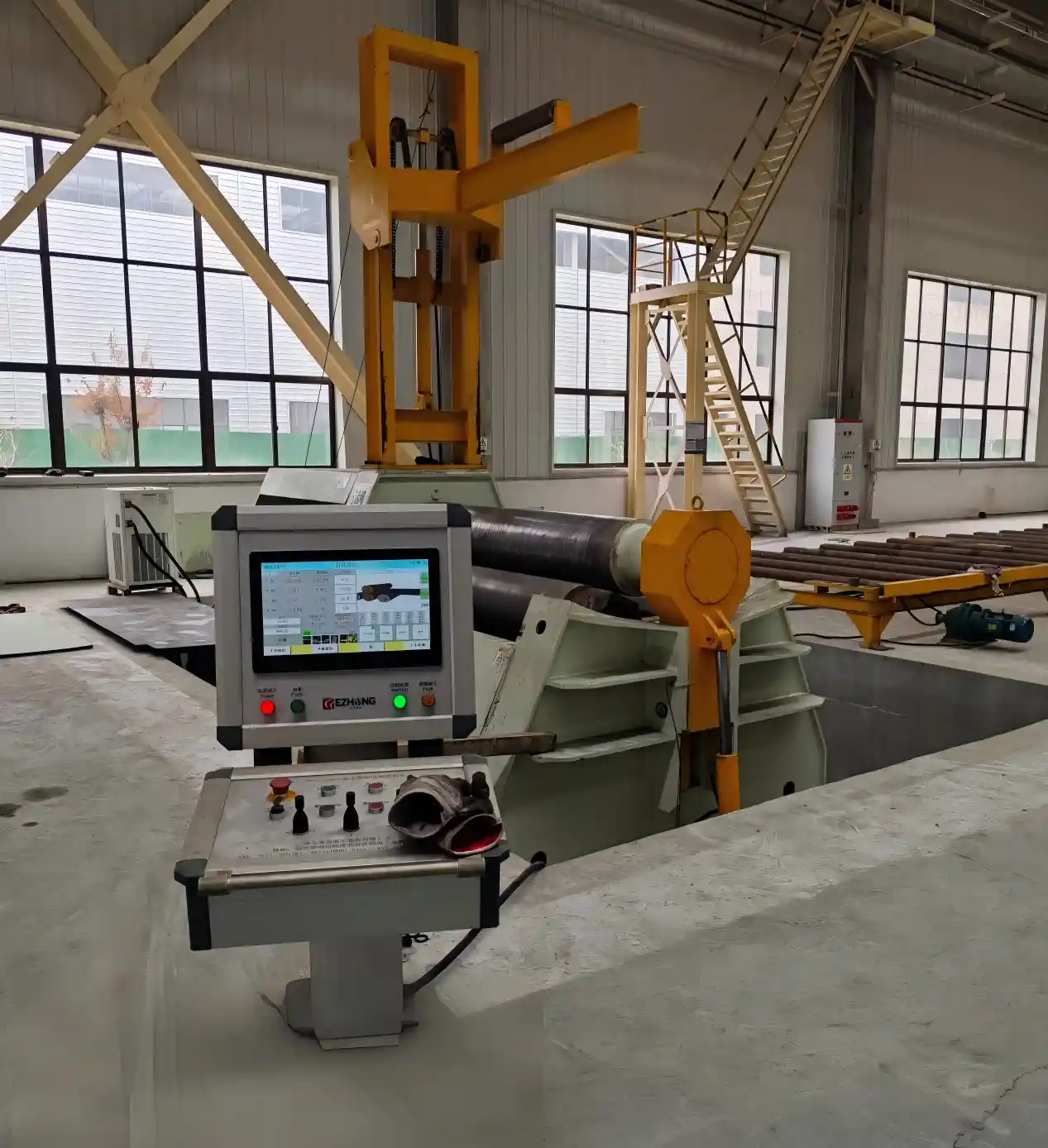 آلة لف الألواح CNC بـ 4 لفات